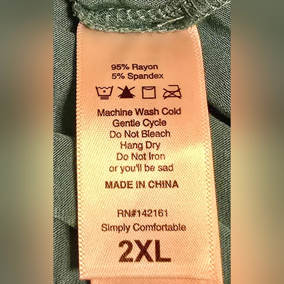 Lularoe Debra Top 2X - Picture 4 of 4